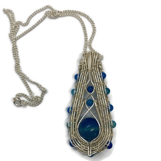 Corinna pendant with blue agate